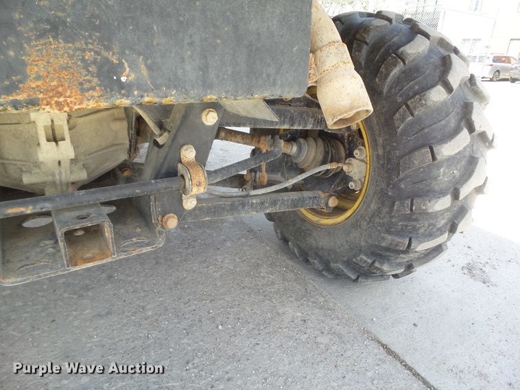 image for item DA7108 2013 John Deere 825i S4  utility vehicle