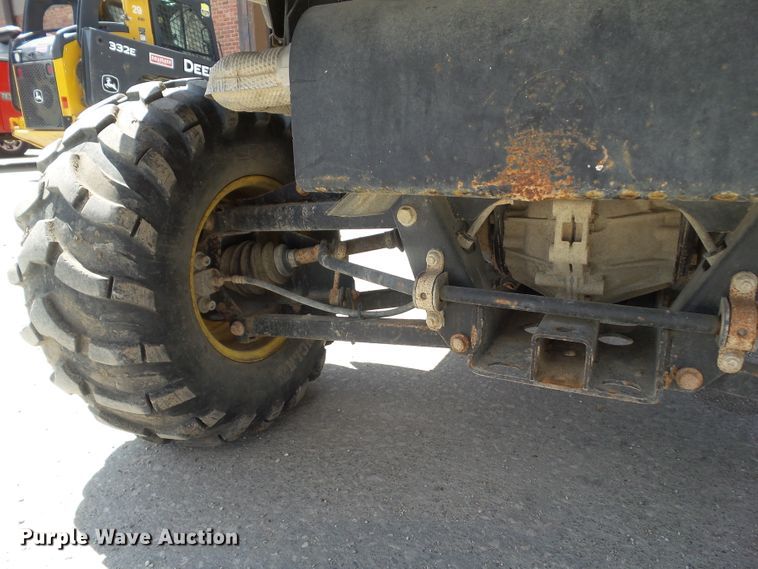 image for item DA7108 2013 John Deere 825i S4  utility vehicle