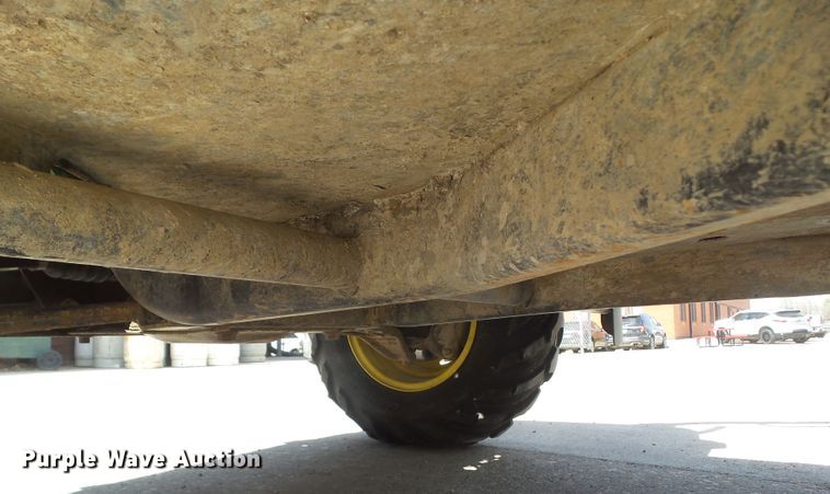 image for item DA7108 2013 John Deere 825i S4  utility vehicle