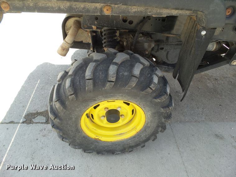 image for item DA7108 2013 John Deere 825i S4  utility vehicle