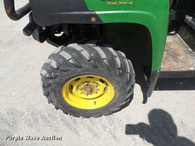 image for item DA7108 2013 John Deere 825i S4  utility vehicle