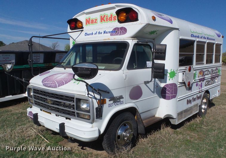 image for item DI5594 1996 Chevrolet G30  school bus