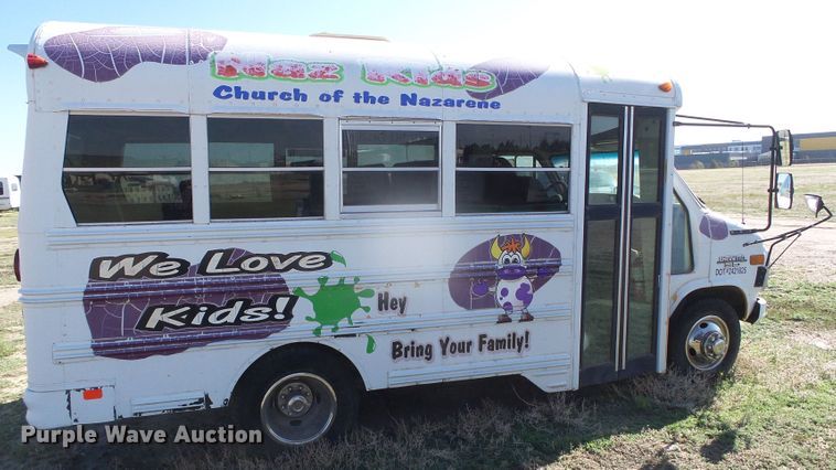 image for item DI5594 1996 Chevrolet G30  school bus