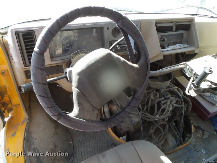 image for item DI5594 1996 Chevrolet G30  school bus