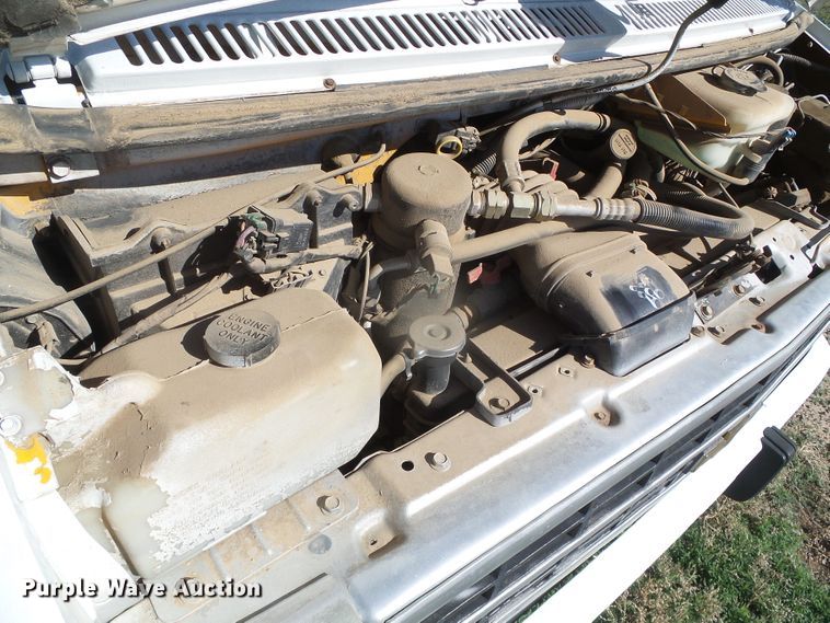 image for item DI5594 1996 Chevrolet G30  school bus