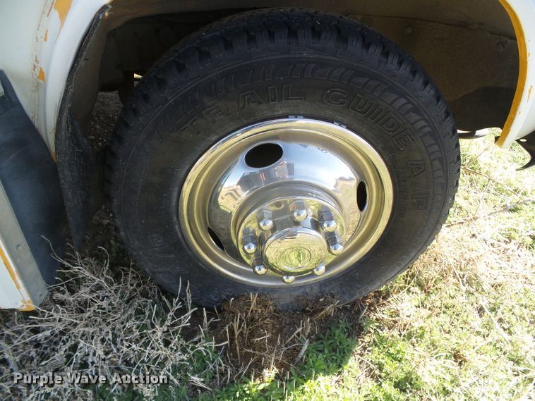 image for item DI5594 1996 Chevrolet G30  school bus