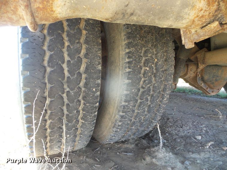 image for item DI5594 1996 Chevrolet G30  school bus