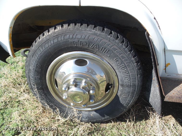 image for item DI5594 1996 Chevrolet G30  school bus