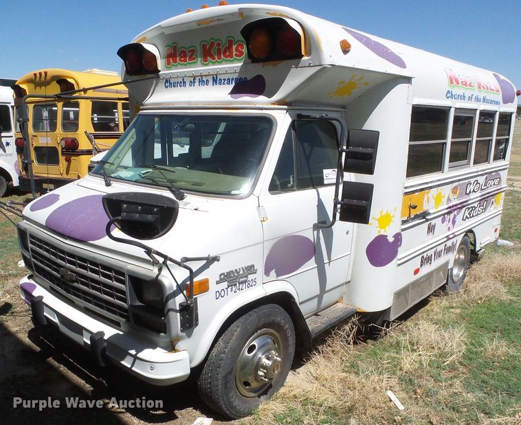 image for item DI5595 1996 Chevrolet G30  school bus