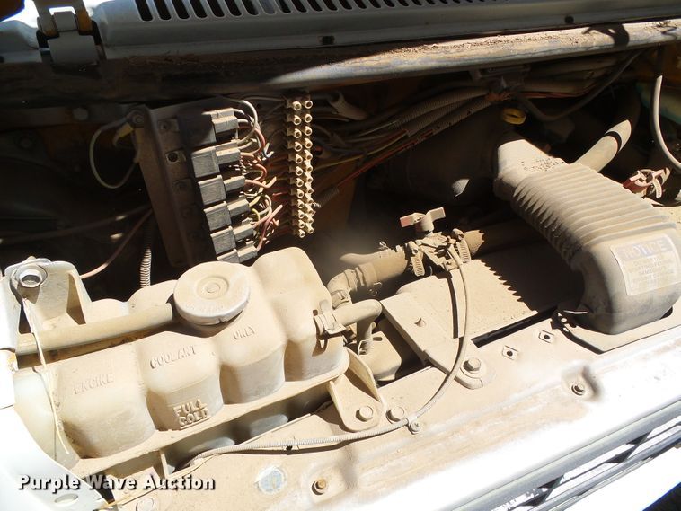 image for item DI5595 1996 Chevrolet G30  school bus