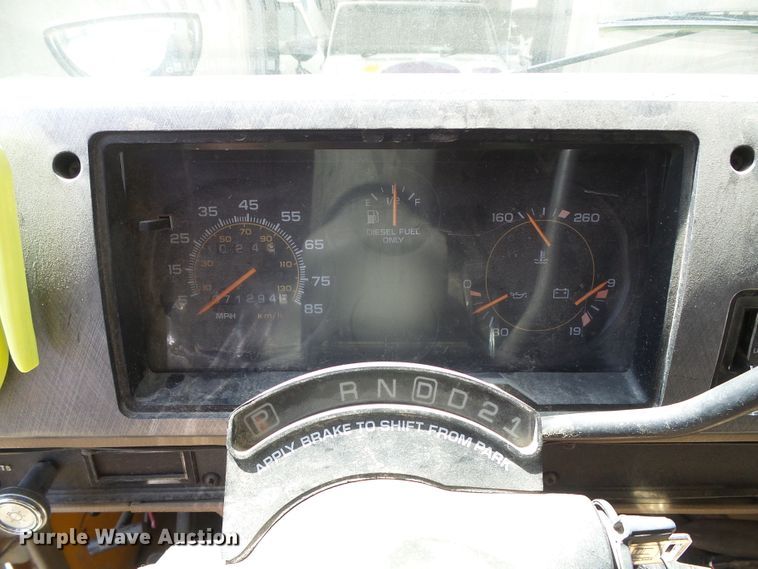 image for item DI5595 1996 Chevrolet G30  school bus