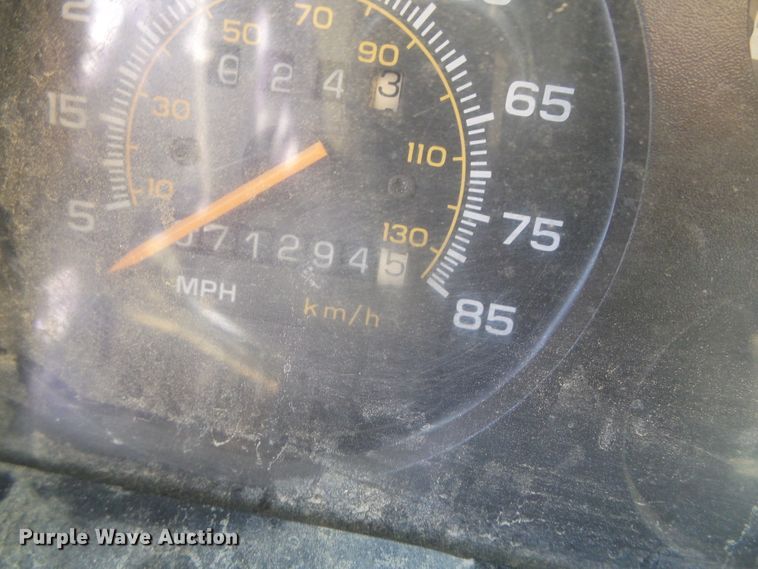 image for item DI5595 1996 Chevrolet G30  school bus