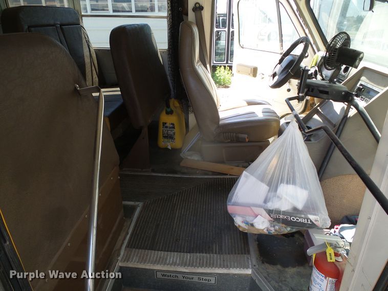 image for item DI5595 1996 Chevrolet G30  school bus