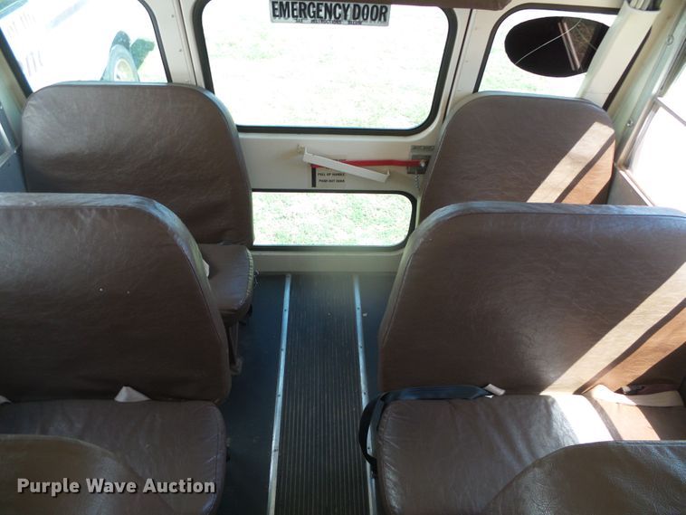 image for item DI5595 1996 Chevrolet G30  school bus