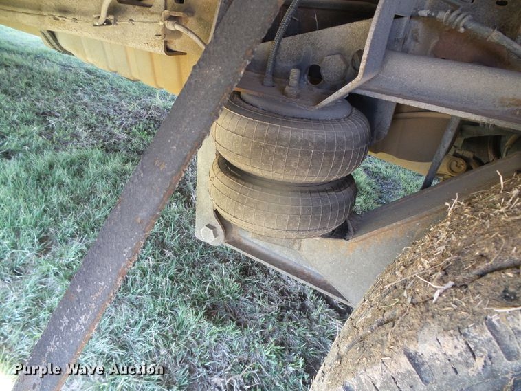 image for item DI5596 2006 Ford F550 Super Duty  shuttle bus