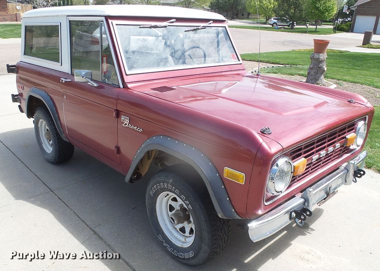 image for item DI5597 1976 Ford Bronco  SUV