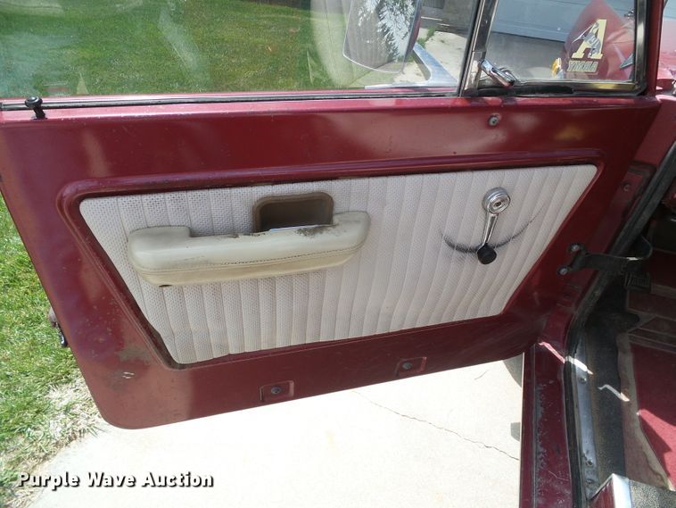 image for item DI5597 1976 Ford Bronco  SUV