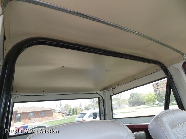 image for item DI5597 1976 Ford Bronco  SUV