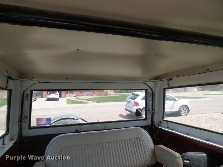 image for item DI5597 1976 Ford Bronco  SUV