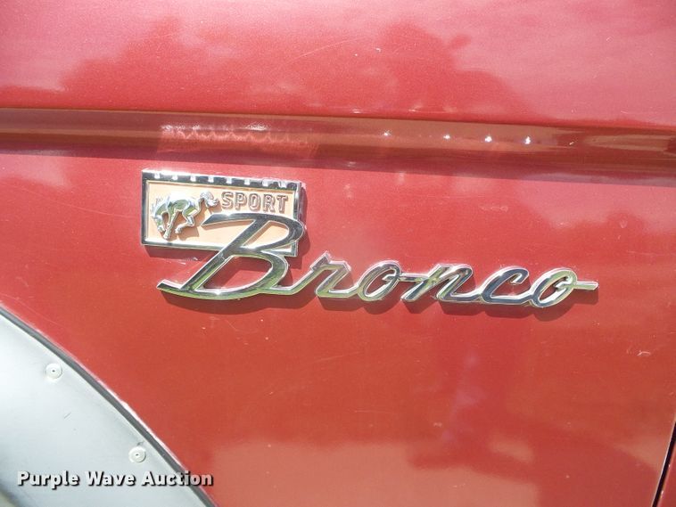 image for item DI5597 1976 Ford Bronco  SUV