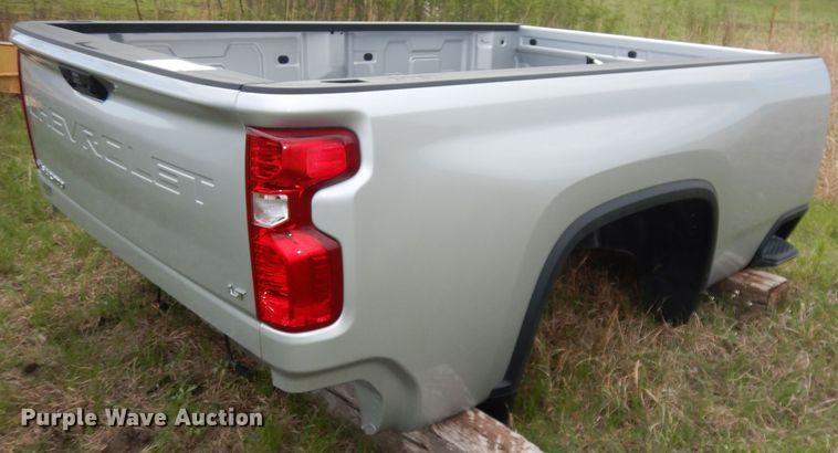 image for item DI6522 2020 Chevrolet Silverado LT pickup truck bed