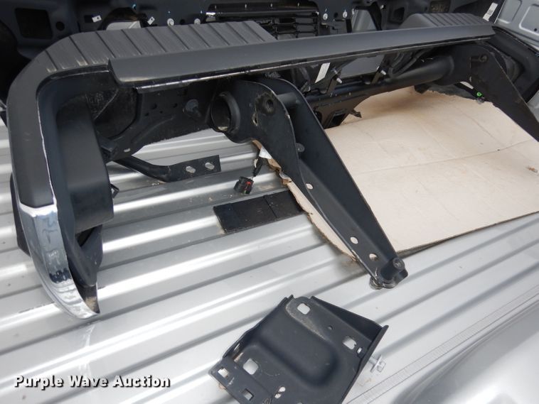 image for item DI6522 2020 Chevrolet Silverado LT pickup truck bed