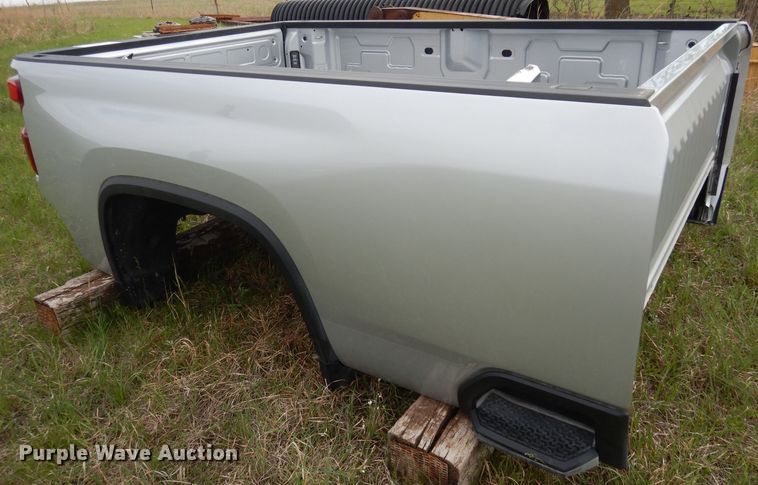 image for item DI6522 2020 Chevrolet Silverado LT pickup truck bed