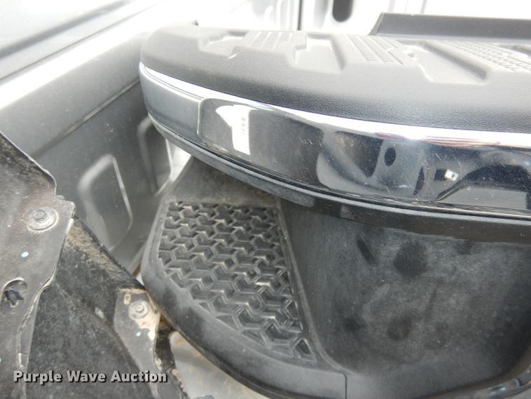 image for item DI6522 2020 Chevrolet Silverado LT pickup truck bed