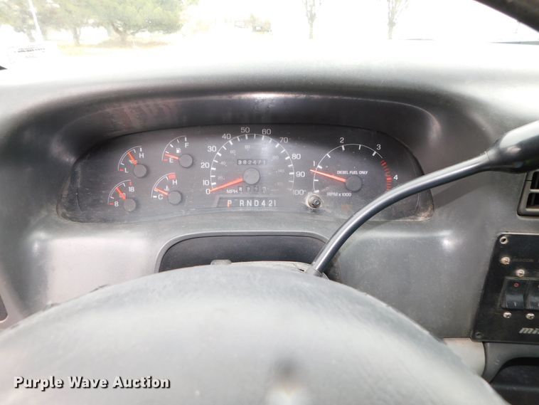 image for item DJ5985 2004 Ford F650 Super Duty XLT  rollback truck