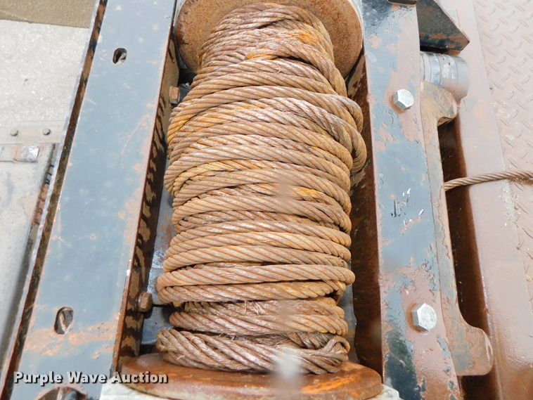 image for item DJ5985 2004 Ford F650 Super Duty XLT  rollback truck