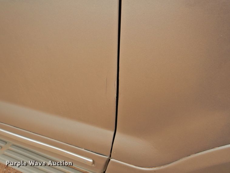 image for item DJ8443 2002 Ford Excursion  SUV