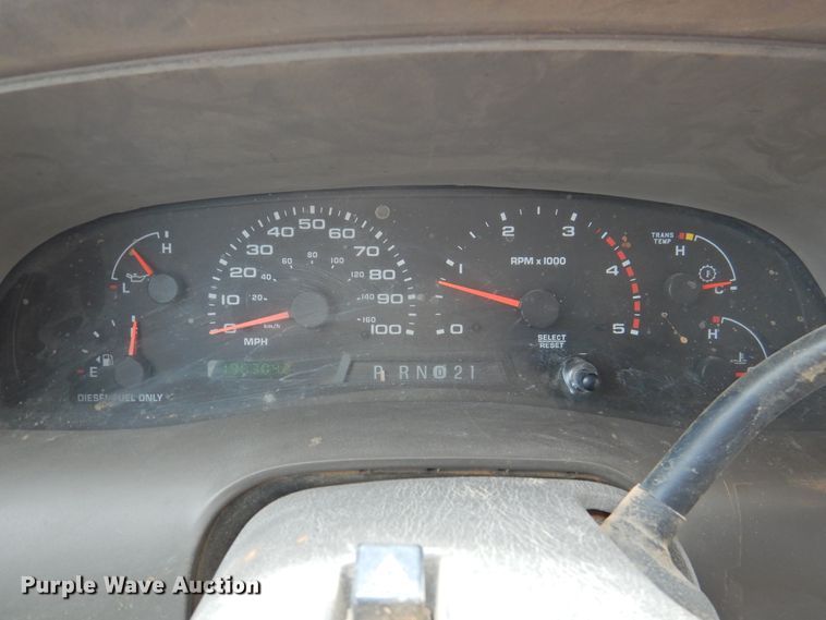 image for item DJ8443 2002 Ford Excursion  SUV