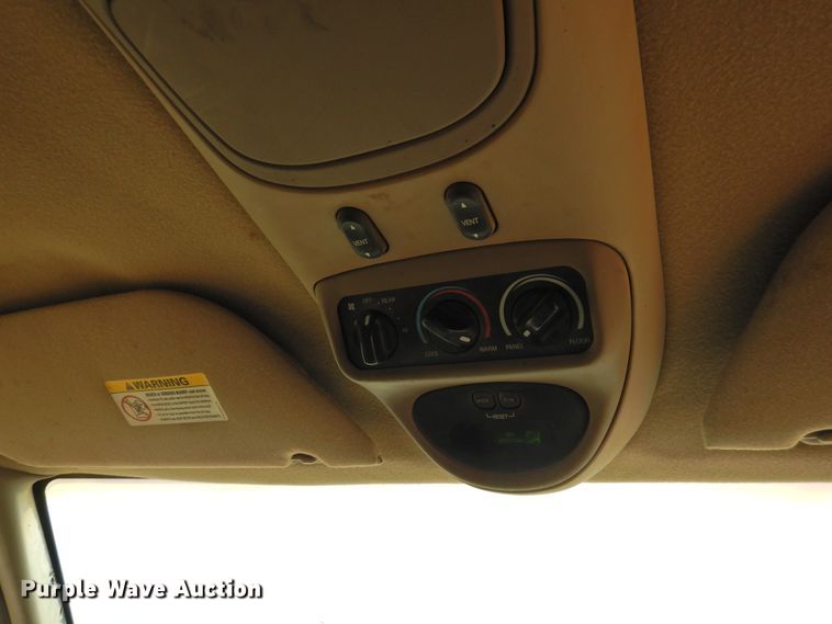 image for item DJ8443 2002 Ford Excursion  SUV