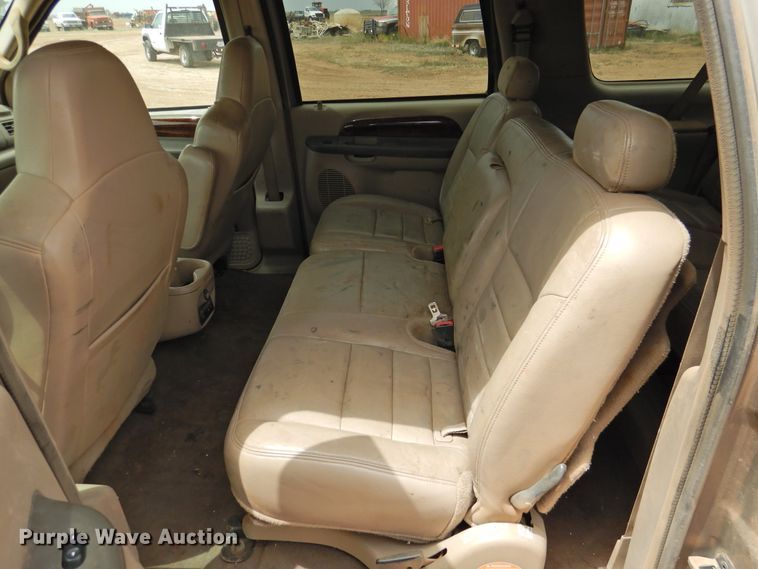 image for item DJ8443 2002 Ford Excursion  SUV