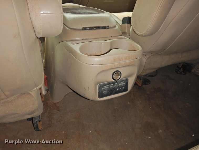 image for item DJ8443 2002 Ford Excursion  SUV