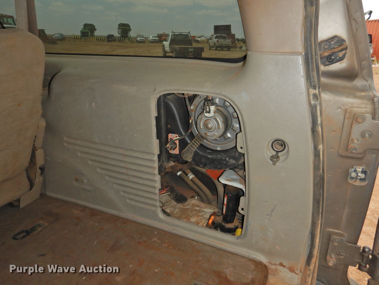 image for item DJ8443 2002 Ford Excursion  SUV