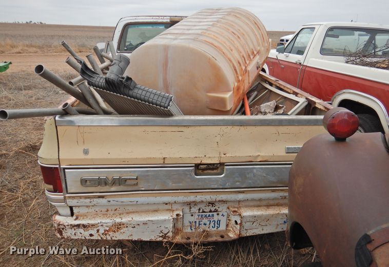 image for item DJ8462 1982 GMC C1500  pickup truck