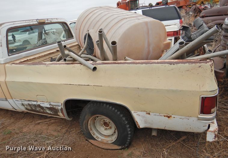 image for item DJ8462 1982 GMC C1500  pickup truck