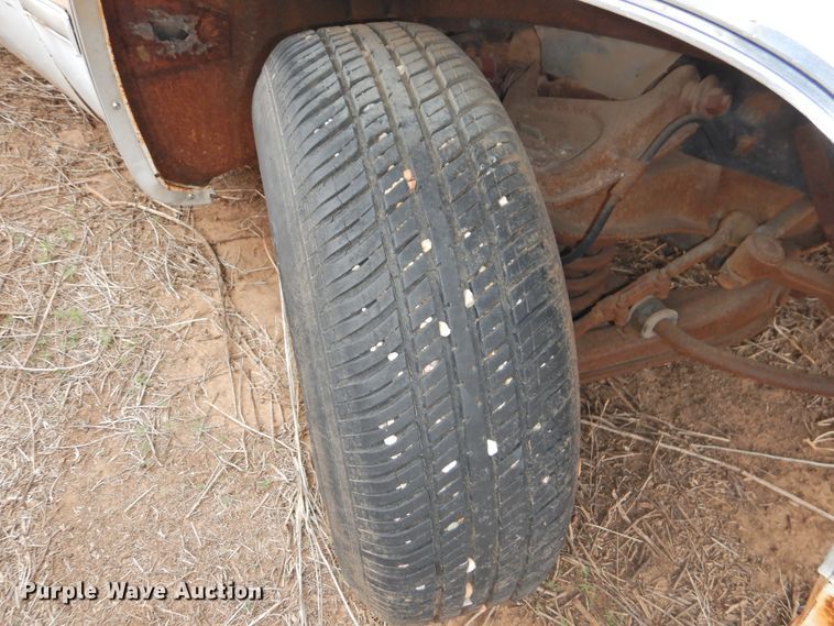 image for item DJ8462 1982 GMC C1500  pickup truck