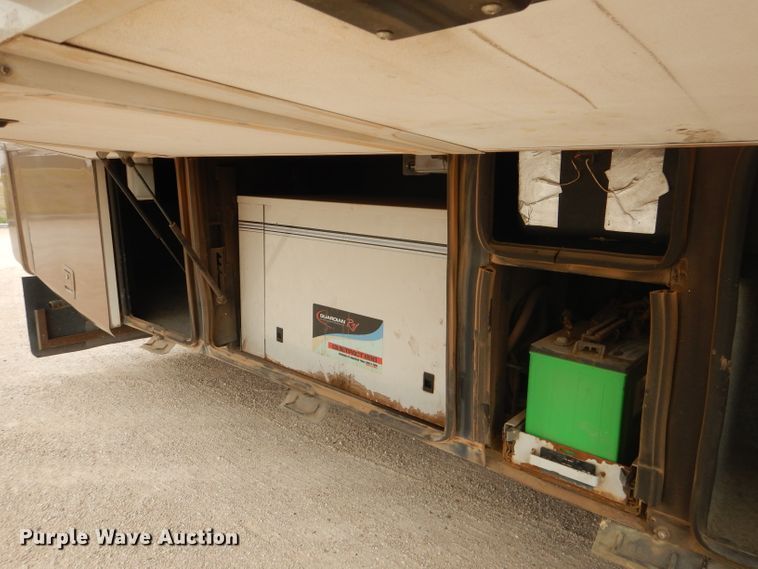 image for item DJ8842 2003 Newmar Mountain Aire  RV