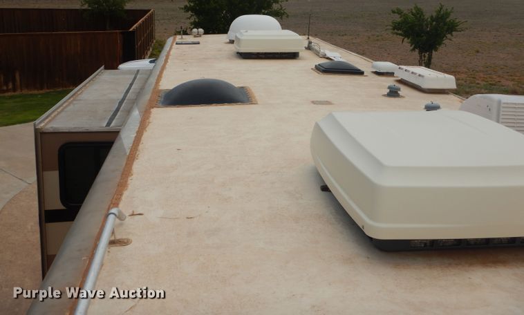 image for item DJ8842 2003 Newmar Mountain Aire  RV