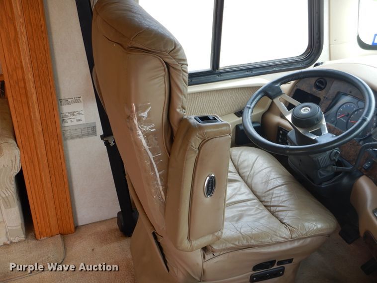 image for item DJ8842 2003 Newmar Mountain Aire  RV