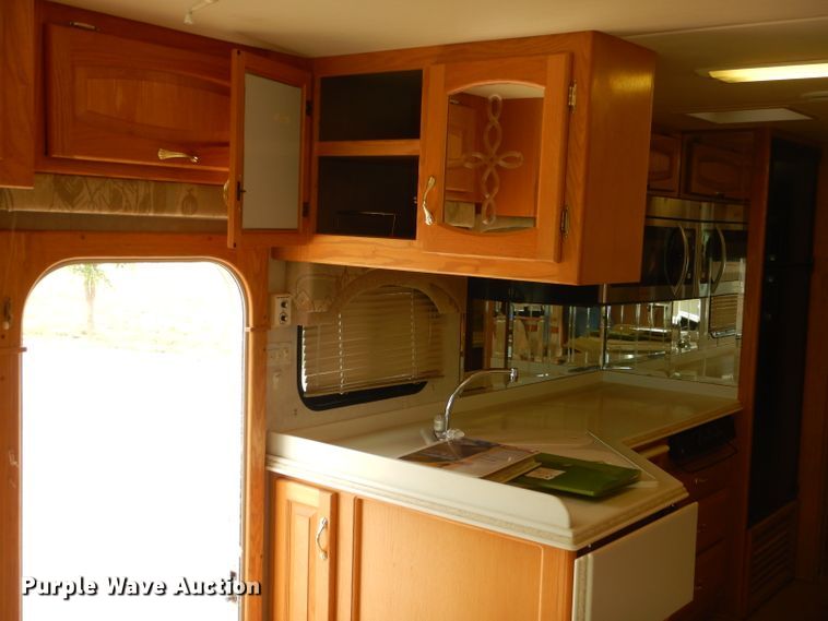 image for item DJ8842 2003 Newmar Mountain Aire  RV