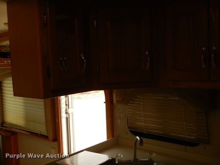 image for item DJ8842 2003 Newmar Mountain Aire  RV