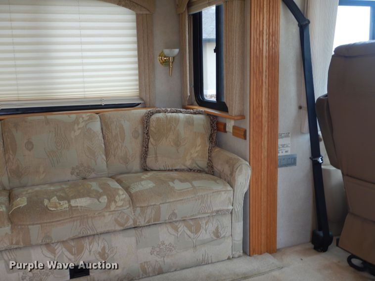 image for item DJ8842 2003 Newmar Mountain Aire  RV