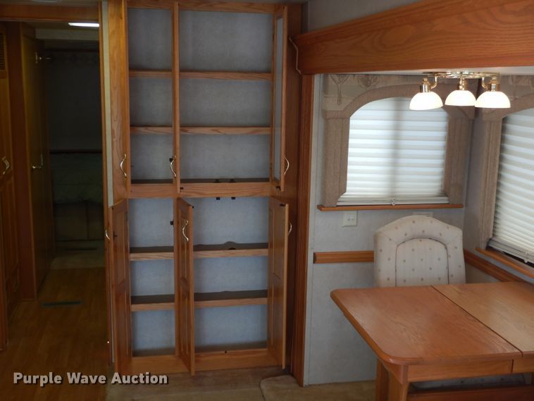 image for item DJ8842 2003 Newmar Mountain Aire  RV