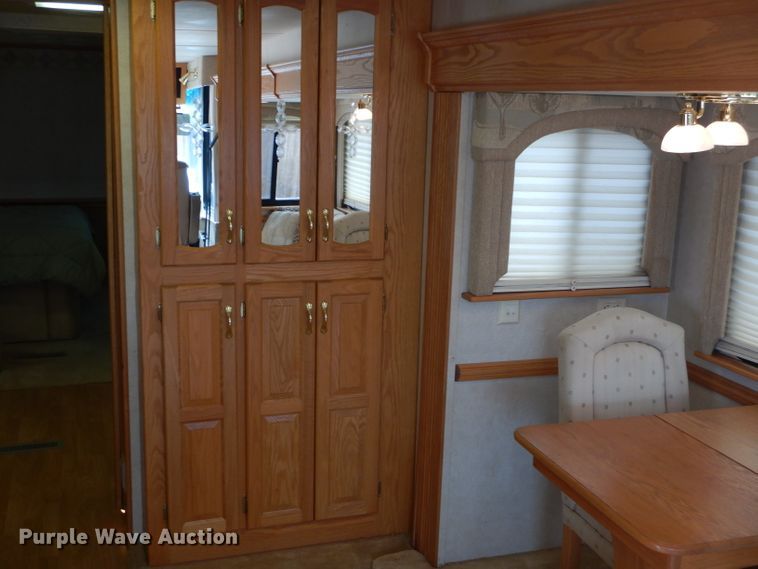 image for item DJ8842 2003 Newmar Mountain Aire  RV