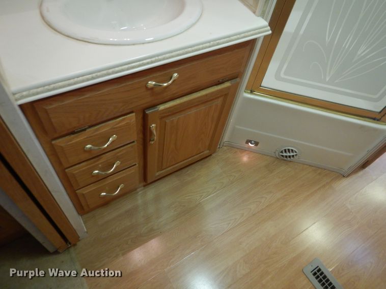 image for item DJ8842 2003 Newmar Mountain Aire  RV