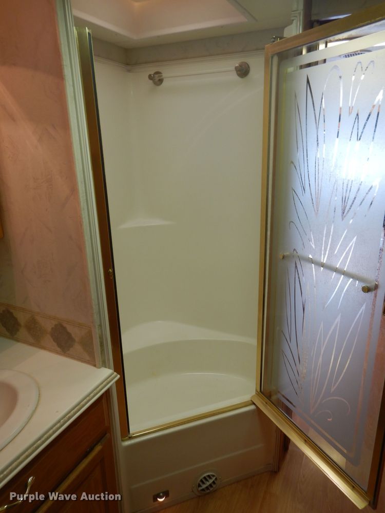 image for item DJ8842 2003 Newmar Mountain Aire  RV