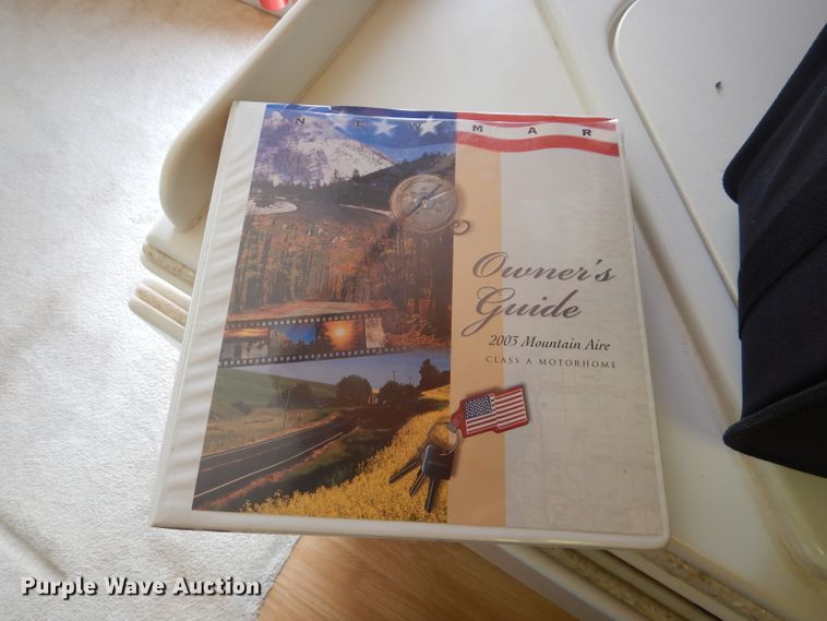 image for item DJ8842 2003 Newmar Mountain Aire  RV